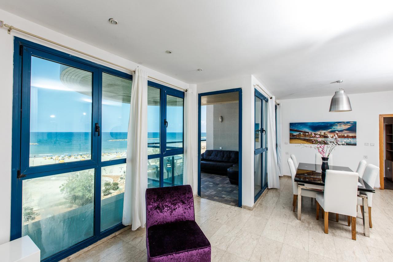 Ocean Front Apartments First Line To The Beach Tel Aviv Exterior photo